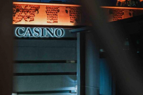 Casino Luxury Suite City Centre - Sleeps 5